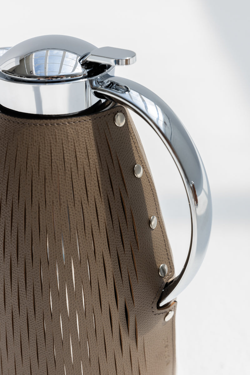 Janine Carafe Medium