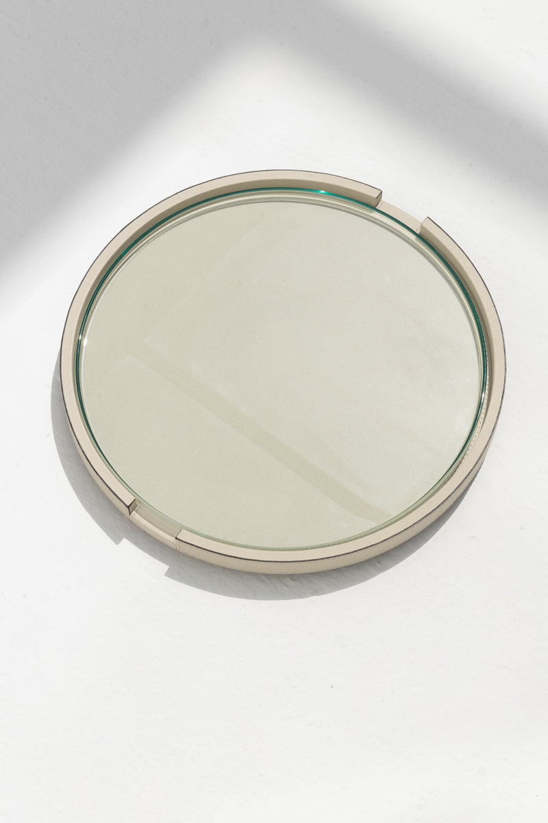 Gourmet Round Tray in Almond