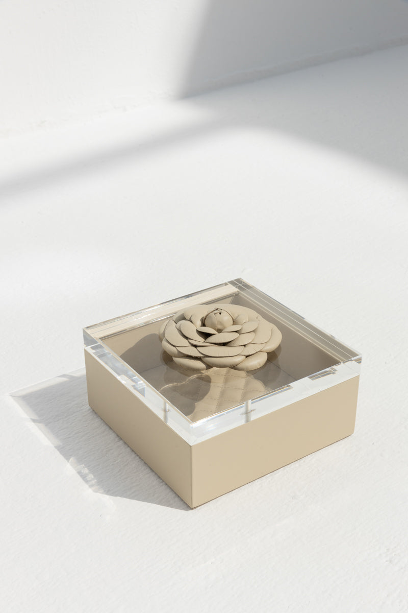 Fleur Camellia Diamond Box Large