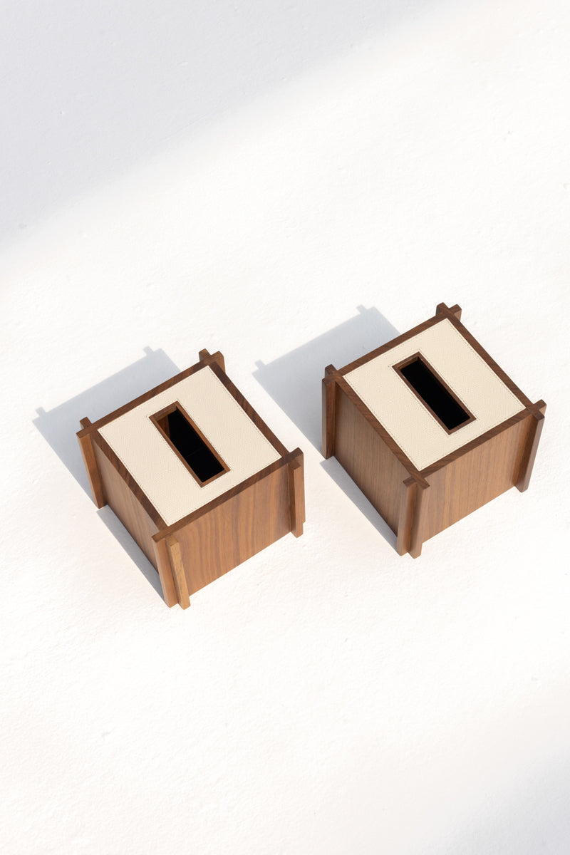 STRUCTURA LEATHER & WOOD TISSUE HOLDER