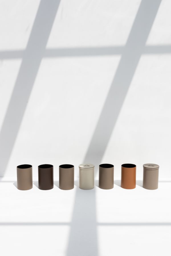Round Paper Bin in Camel
