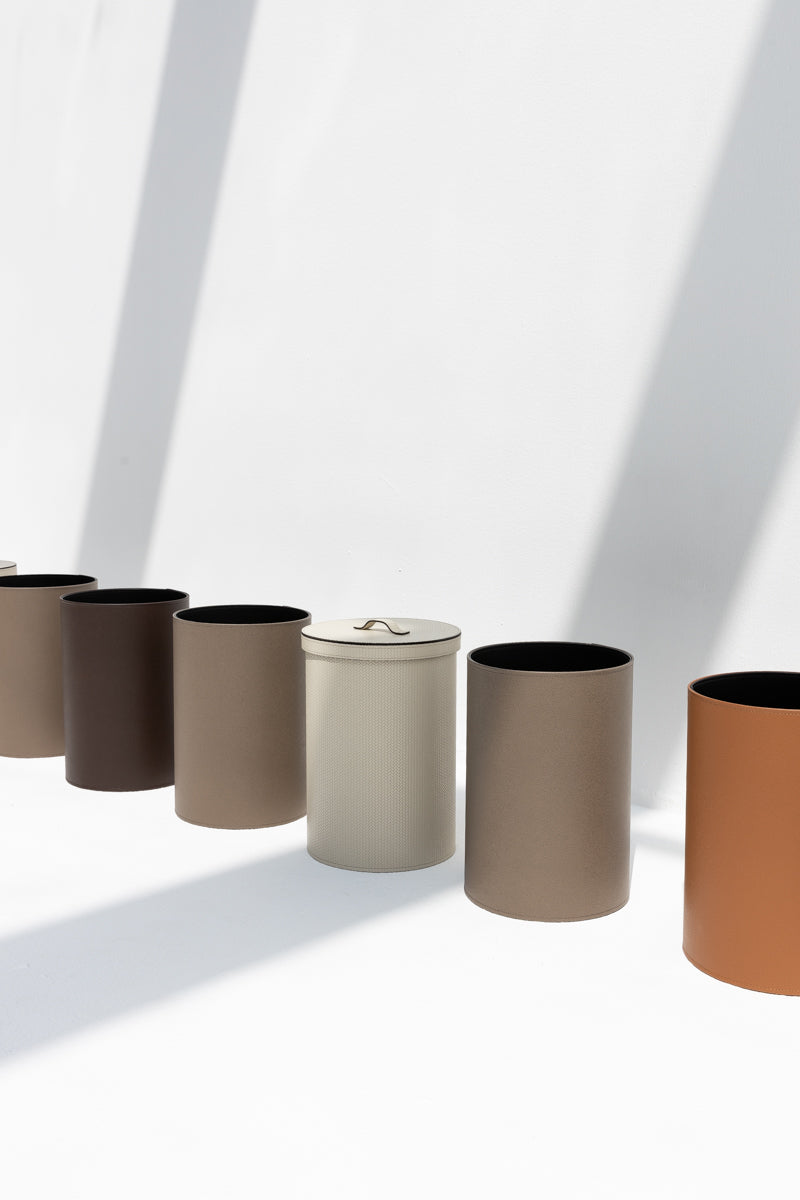 Round Paper Bin in Earth