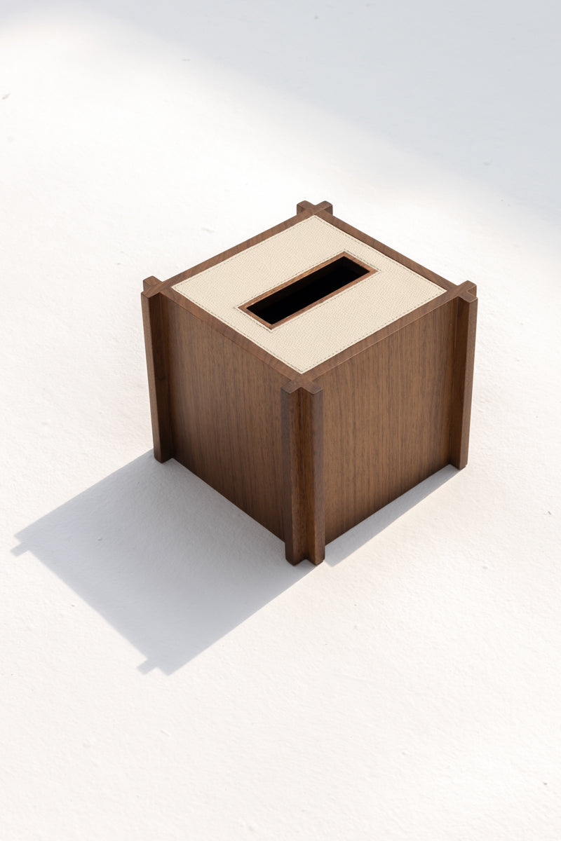 STRUCTURA LEATHER & WOOD TISSUE HOLDER