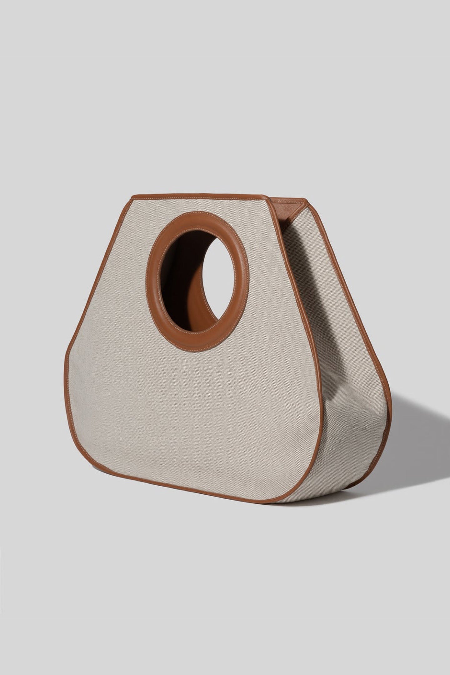 Roda L Canvas Tote Bag